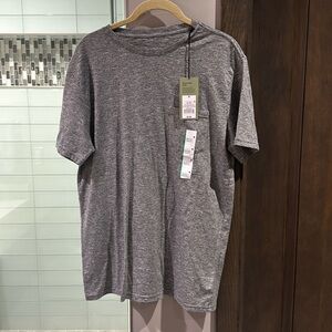 Men’s Medium T-shirt